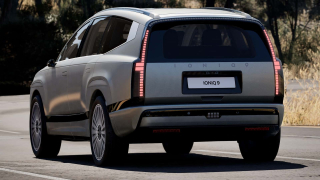 HYUNDAI Ioniq 9  110 kWh AWD XClass