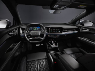 AUDI Q4 e-tron Q4 45 e-tron S Line edition