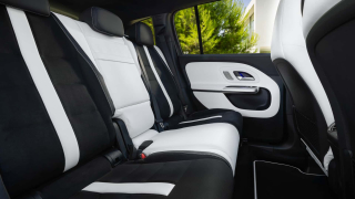 MERCEDES GLB 200 Premium