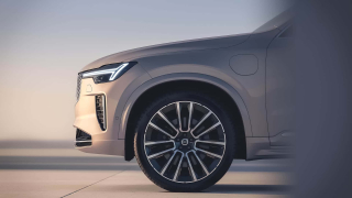VOLVO XC90 B5 AWD automatico 7 posti Plus Dark