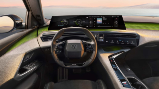 PEUGEOT 5008 motore elettrico (98kWh) 230 CV Long Range GT