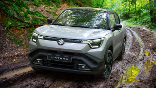 SUZUKI e Vitara  Top