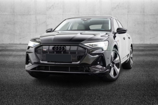 AUDI e-tron  SPB 55 quattro S line edition