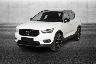 VOLVO XC40 T5 Recharge Plug-in Hybrid R-design